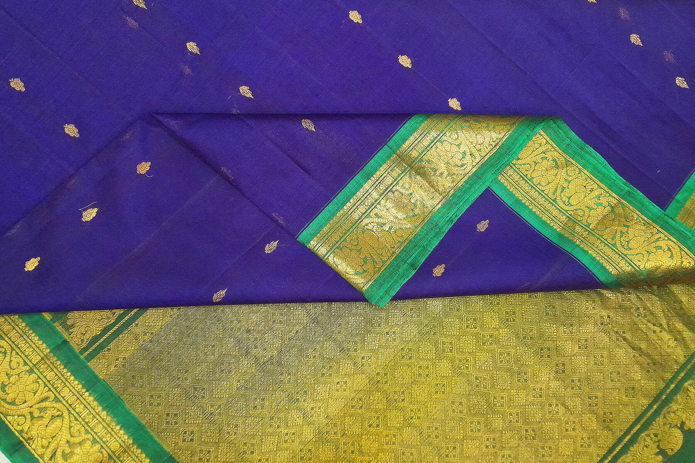 Gadwal silk cotton sarees - Anivartee