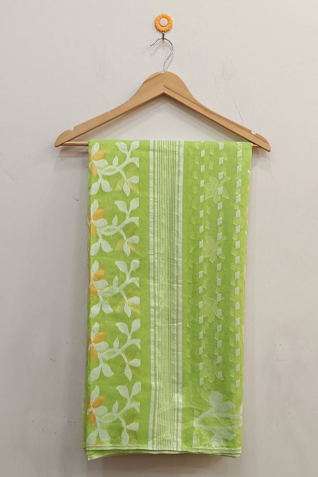 Handwoven jamdani silk cotton saree in green  and without blouse
