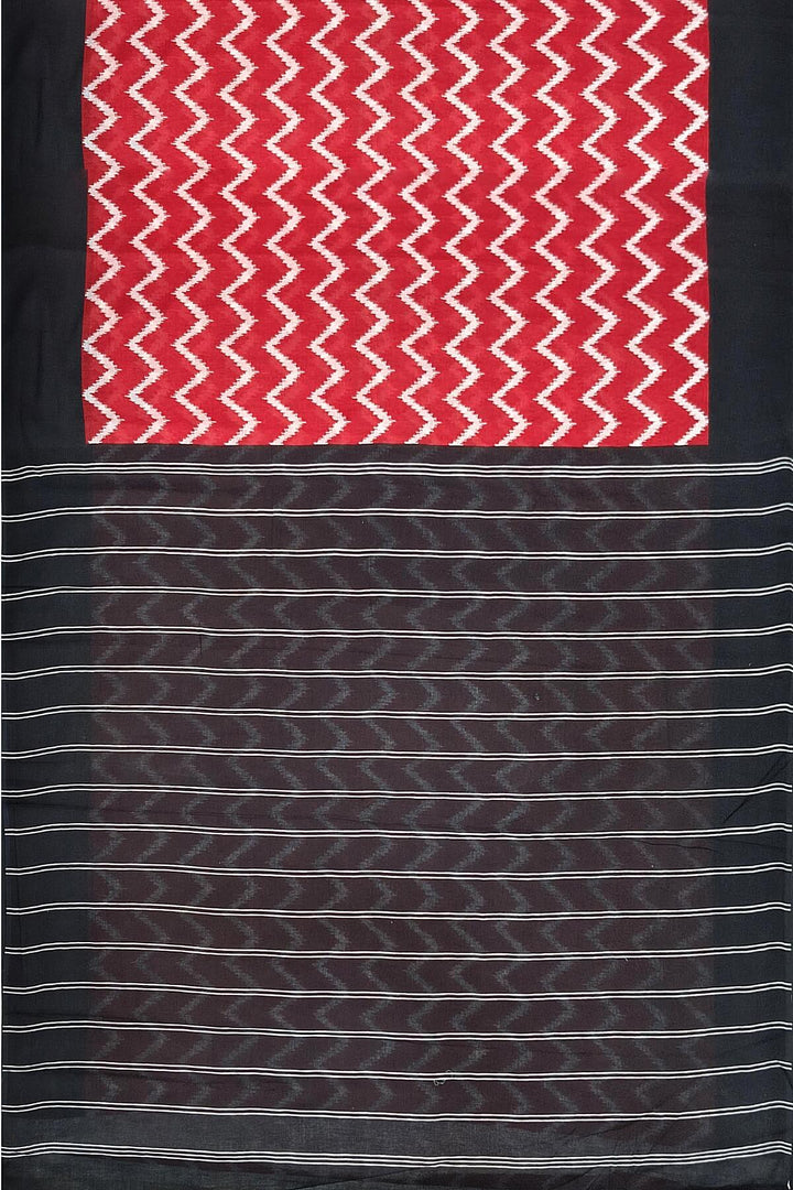 Jaipur mul cotton saree in red  in  zig zag pattern.