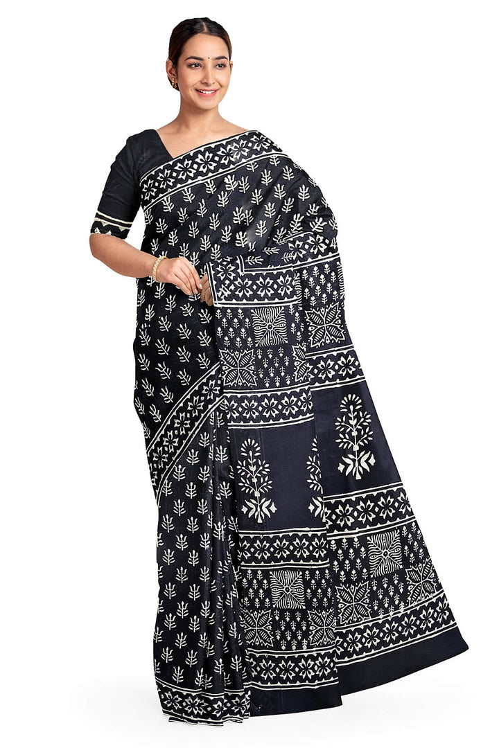 Jaipur mul cotton saree in black in floral pattern.