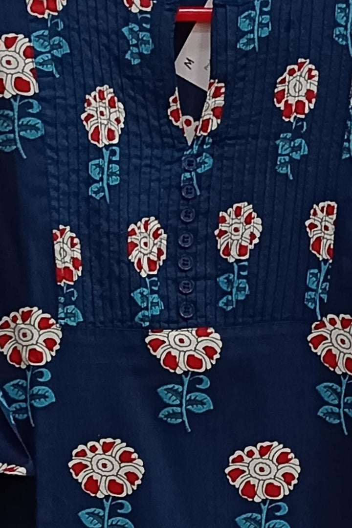 Rayon tunic in  blue in red floral