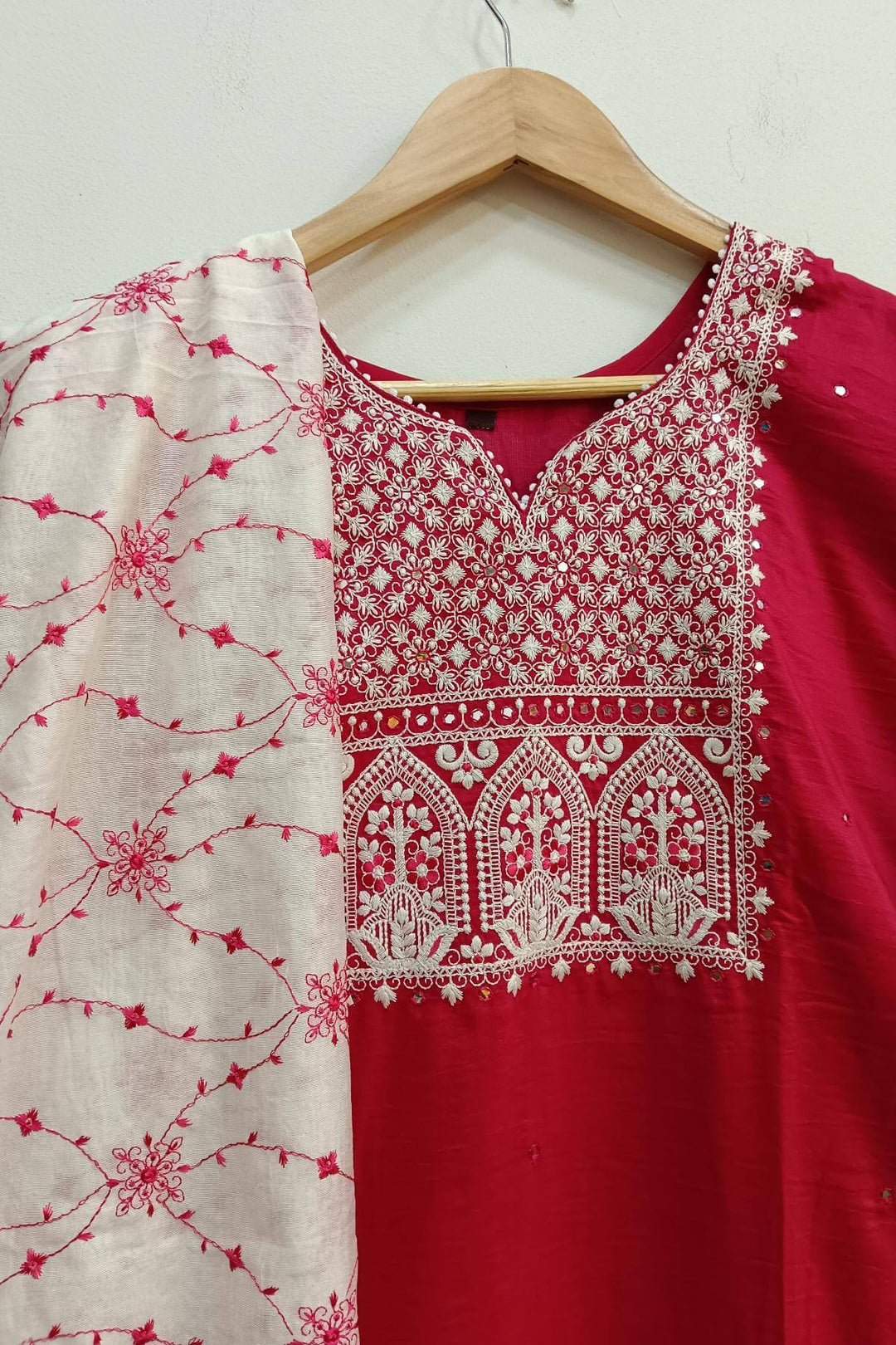 Muslin 3 piece kurta set (top  bottom & dupatta ) in pink
