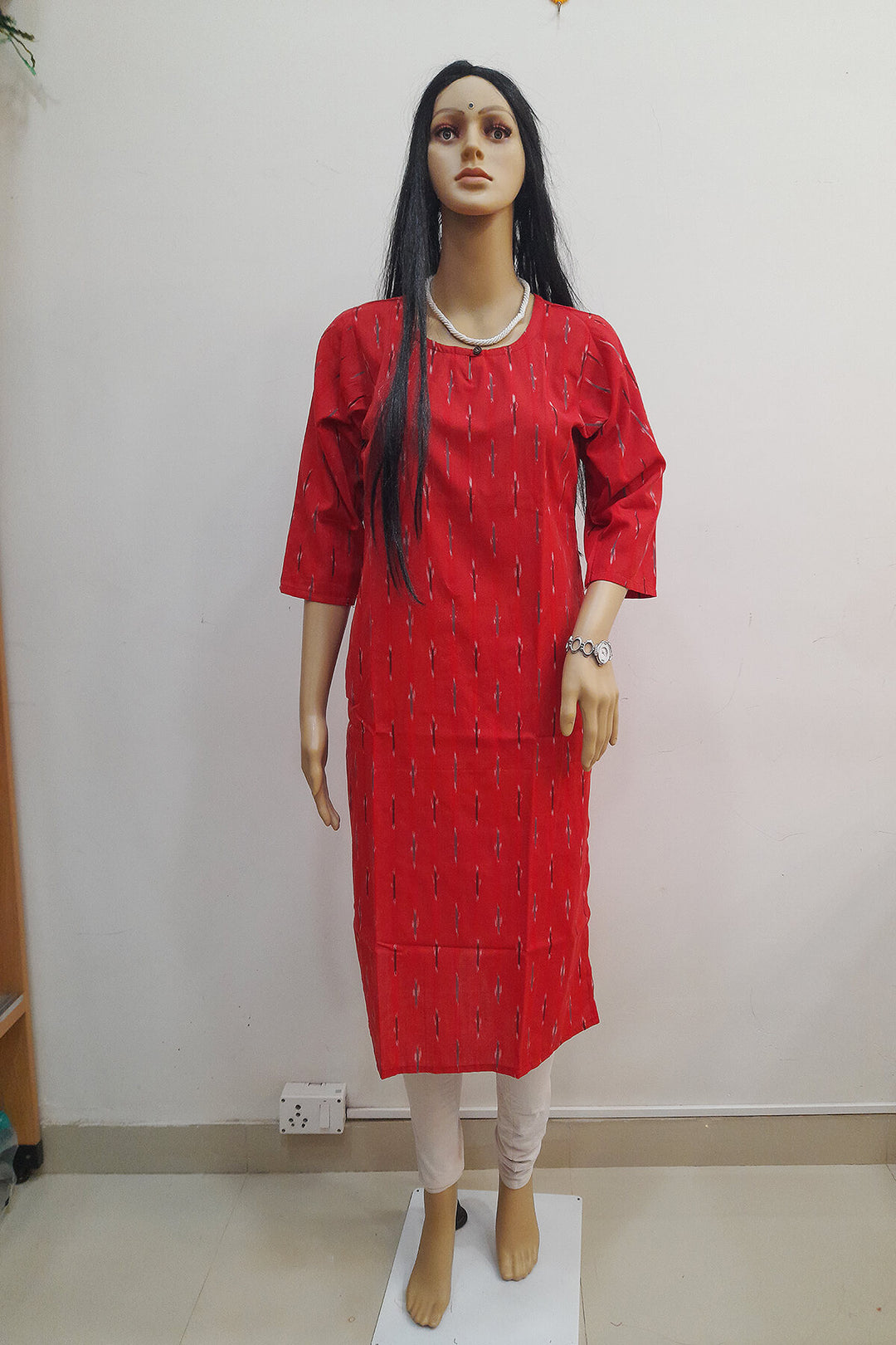 Handwoven ikat cotton kurti in straight cut in red