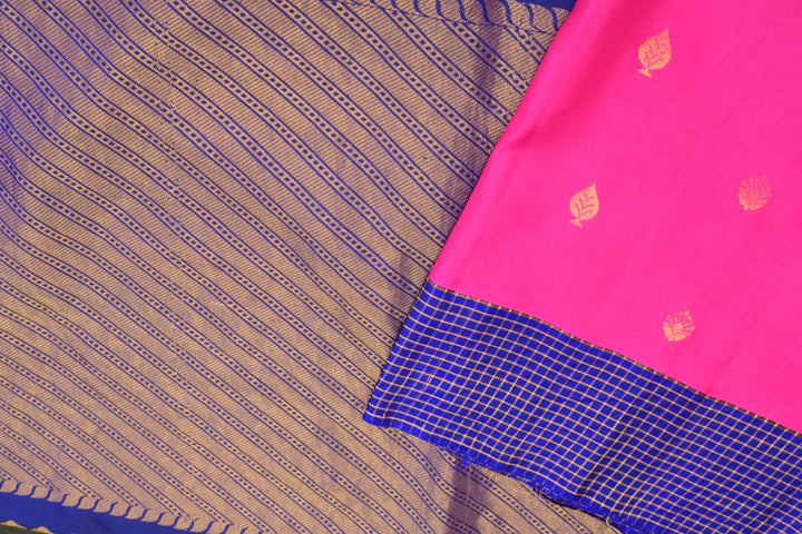 Gadwal pure silk saree in pink and blue checks border
