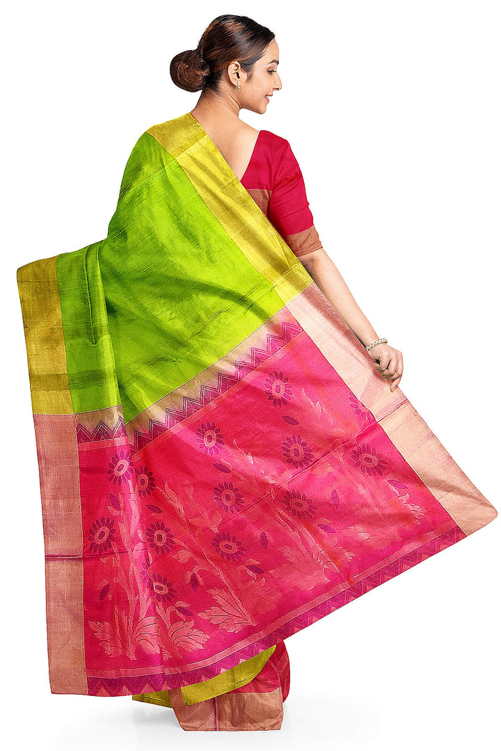 Handloom Kanchi soft silk saree in green & pink in partly style.