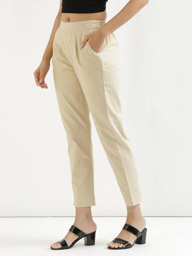 Regular cotton pants in beige