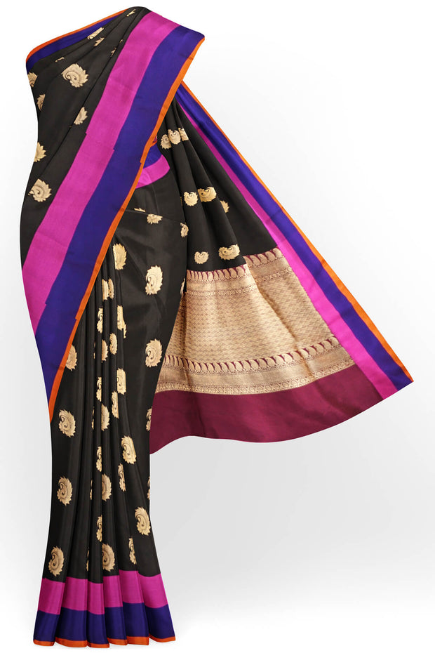 Handloom Banarasi katan pure silk saree in black with floral motifs