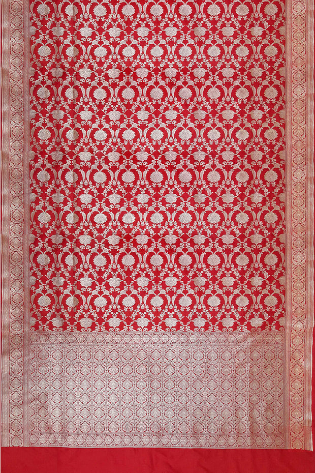 Handloom Banarasi katan pure silk saree in red in  jaal pattern