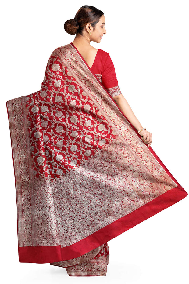 Handloom Banarasi katan pure silk saree in red in  jaal pattern