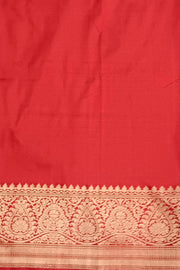 Handloom Banarasi katan pure silk saree in  bottle green with small motifs