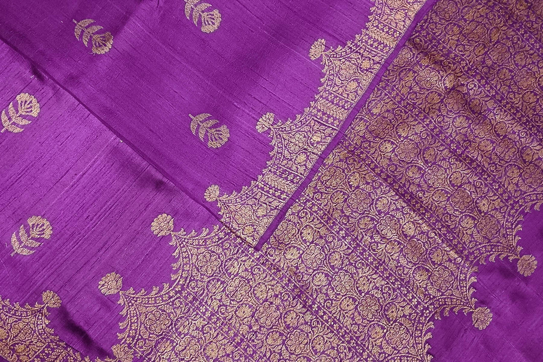 Handloom Banarasi katan pure silk saree in purple in dupion finish with floral motifs