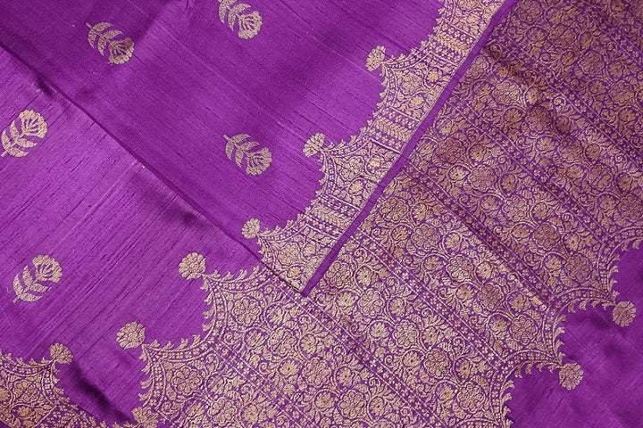 Handloom Banarasi katan pure silk saree in purple in dupion finish with floral motifs