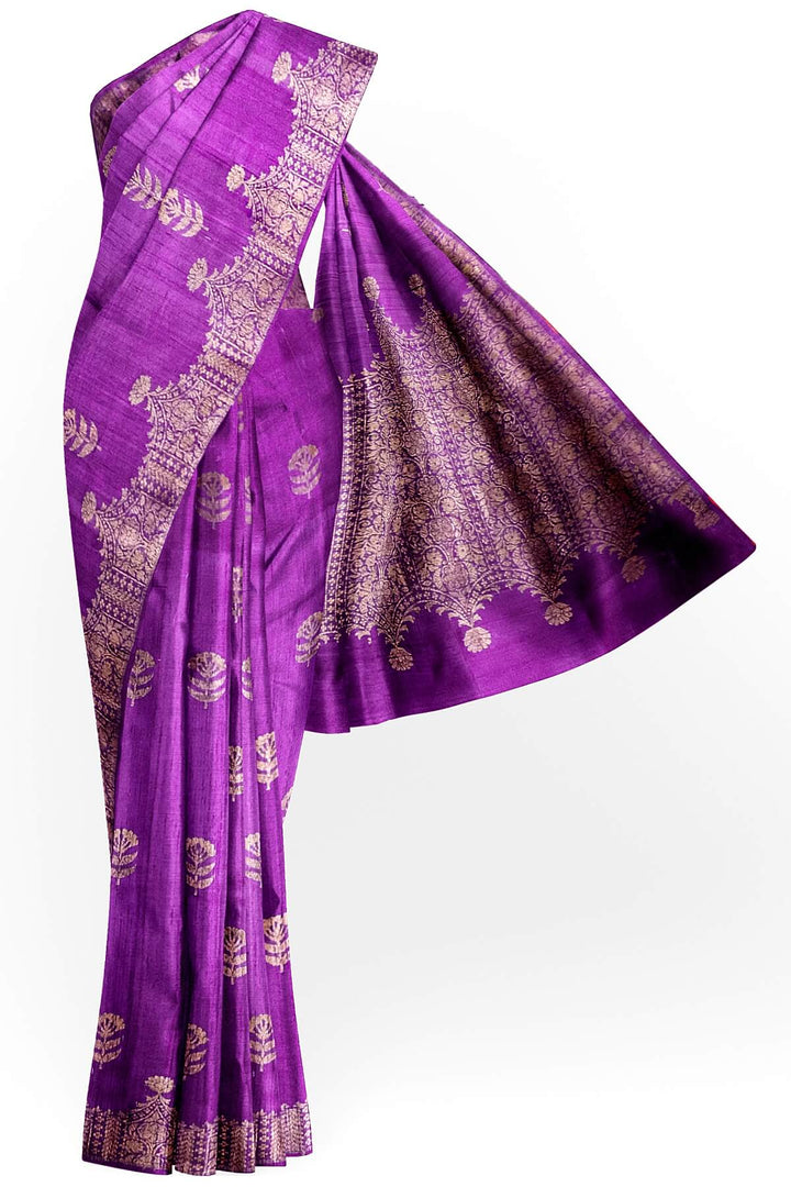 Handloom Banarasi katan pure silk saree in purple in dupion finish with floral motifs