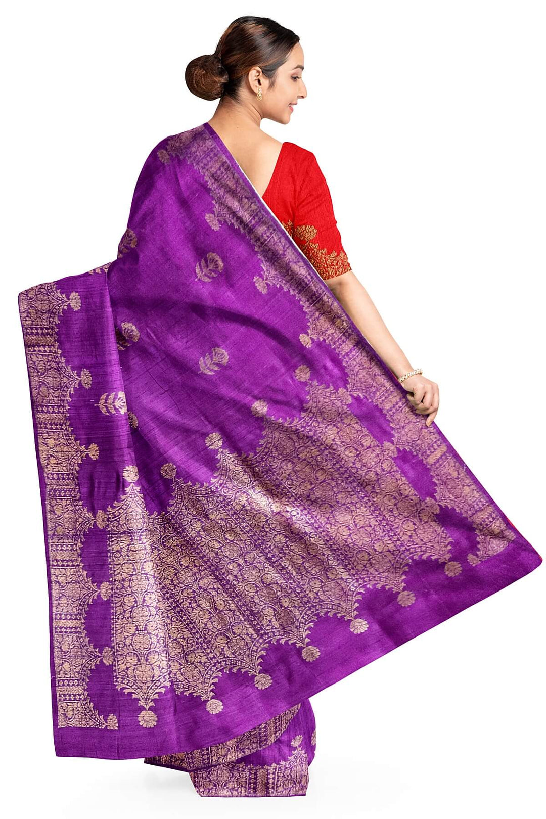 Handloom Banarasi katan pure silk saree in purple in dupion finish with floral motifs