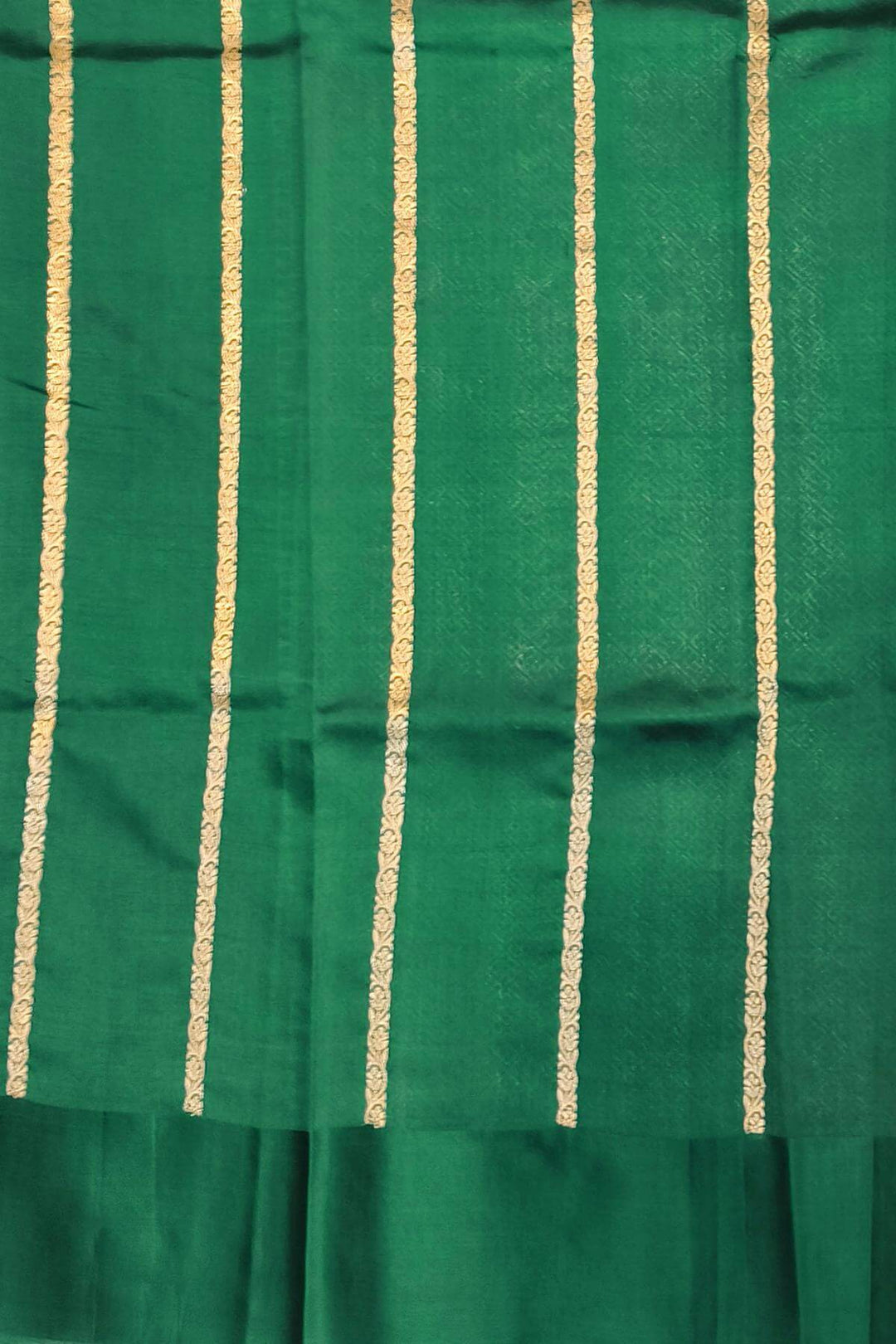 Banarasi  katan pure silk saree in bottle green
