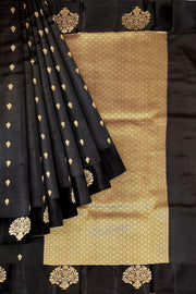 Handloom Banarasi  katan pure silk saree in black (POONA SILK)