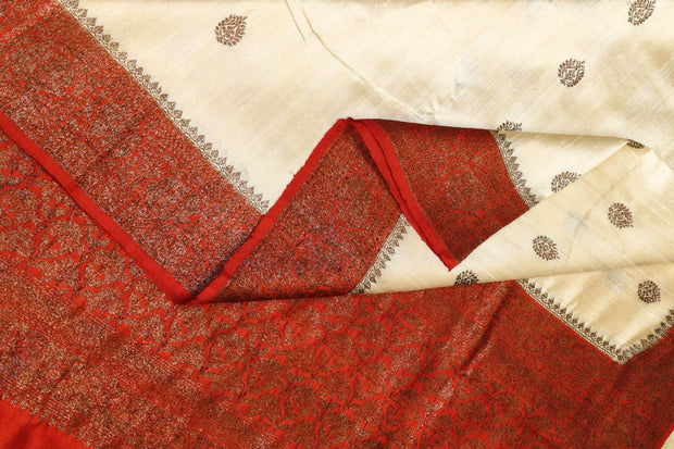 Handloom Banarasi katan pure silk saree in Off white in dupion finish