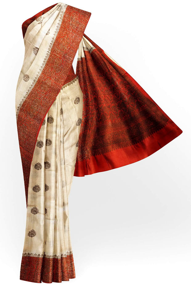 Handloom Banarasi katan pure silk saree in Off white in dupion finish