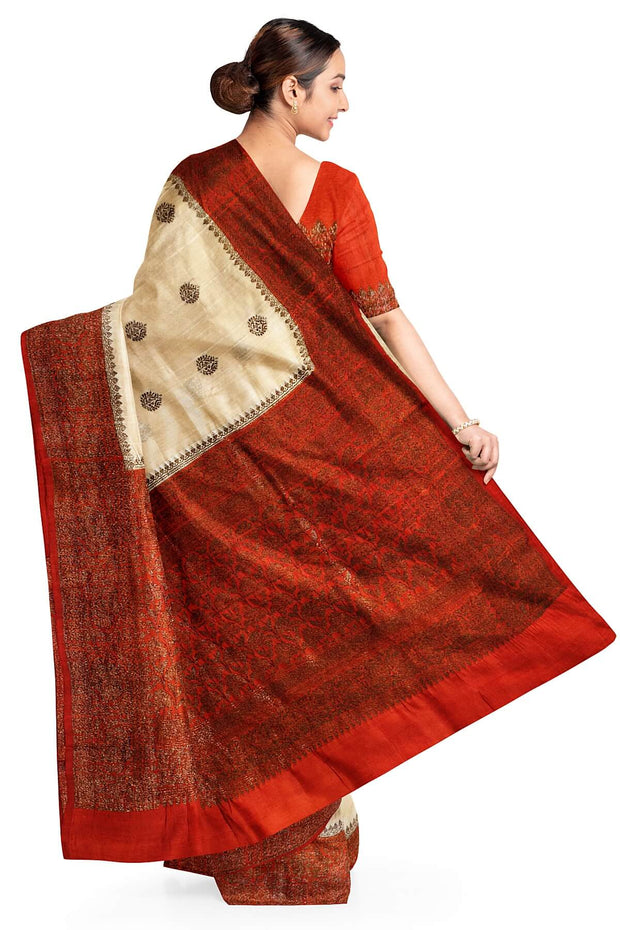 Handloom Banarasi katan pure silk saree in Off white in dupion finish