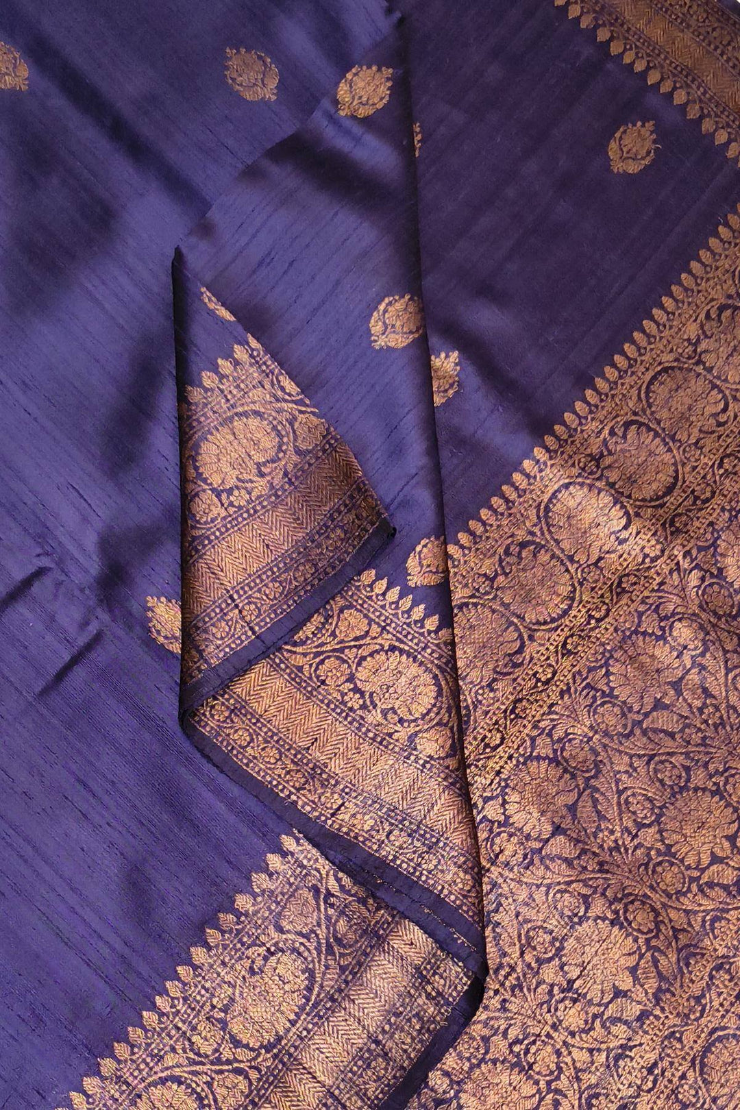 Banarasi katan pure silk saree in navy blue in dupion finish