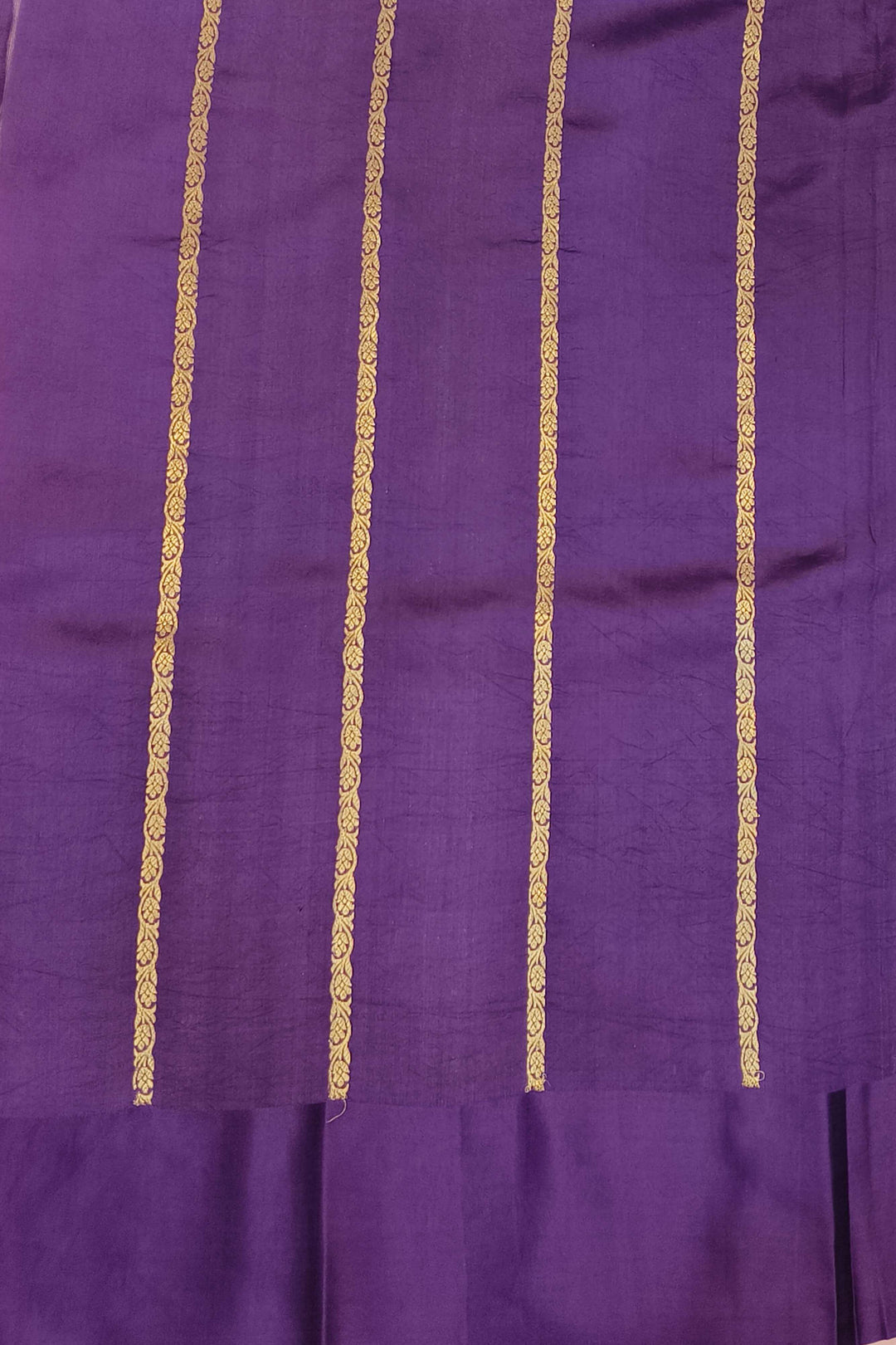 Banarasi  katan pure silk saree in baby pink with small motifs
