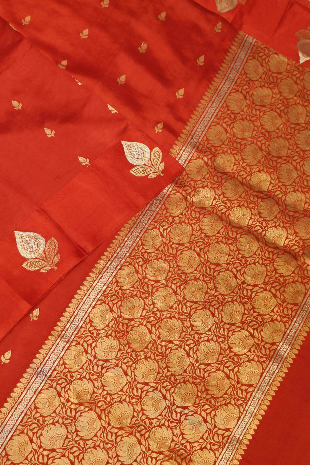 Banarasi  katan pure silk saree in red with small motifs
