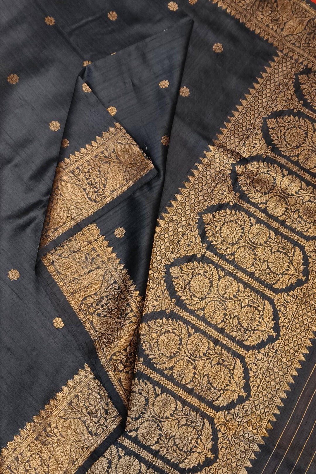 Banarasi katan pure silk saree in black in dupion finish