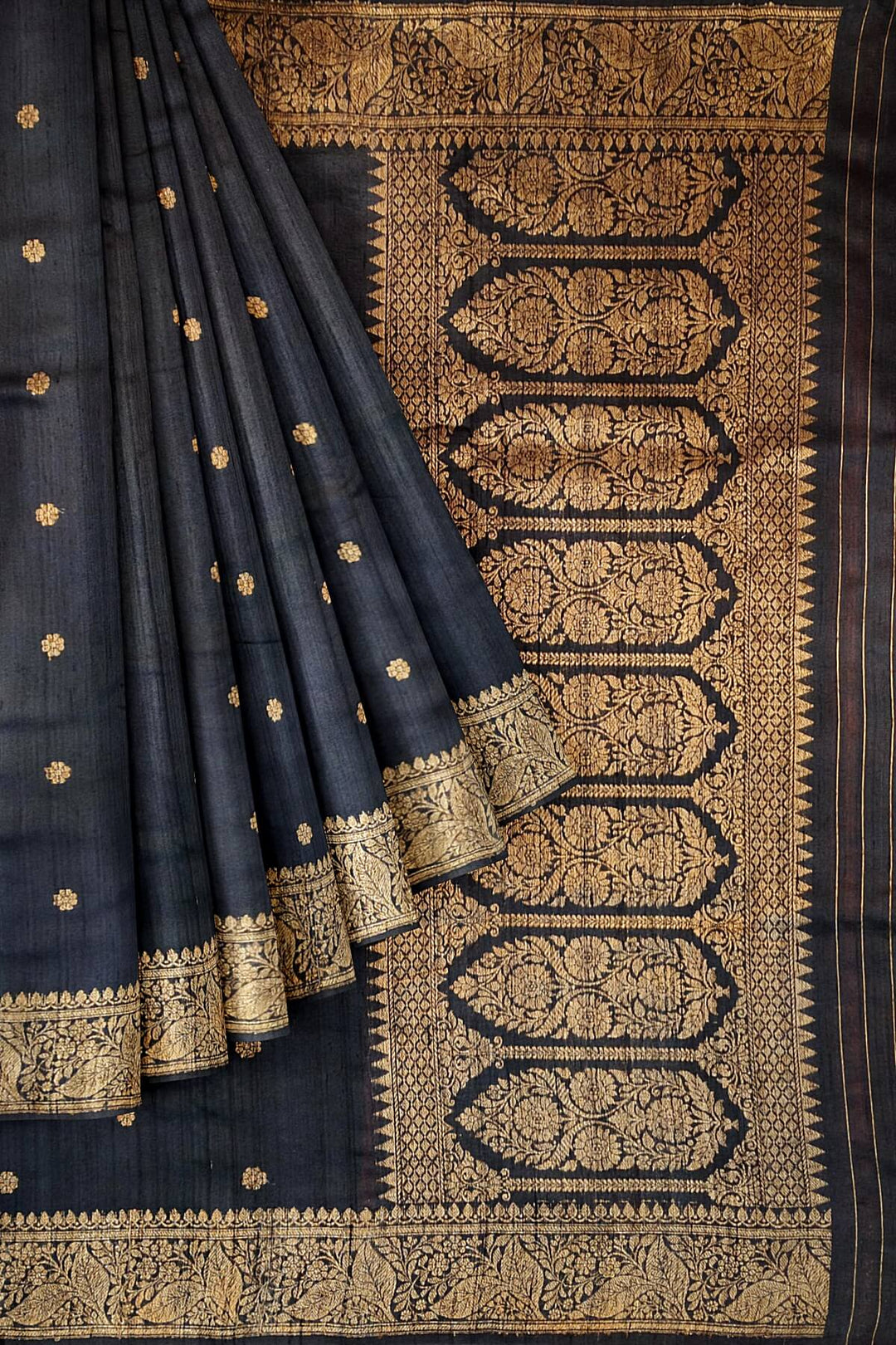 Banarasi katan pure silk saree in black in dupion finish