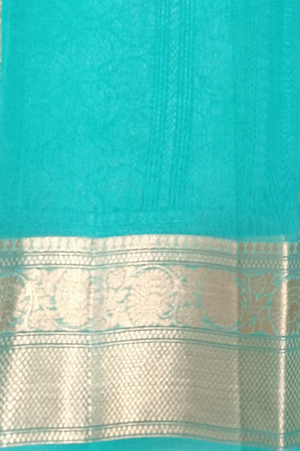 Banarasi kora (organza) silk saree  in purple with small motifs