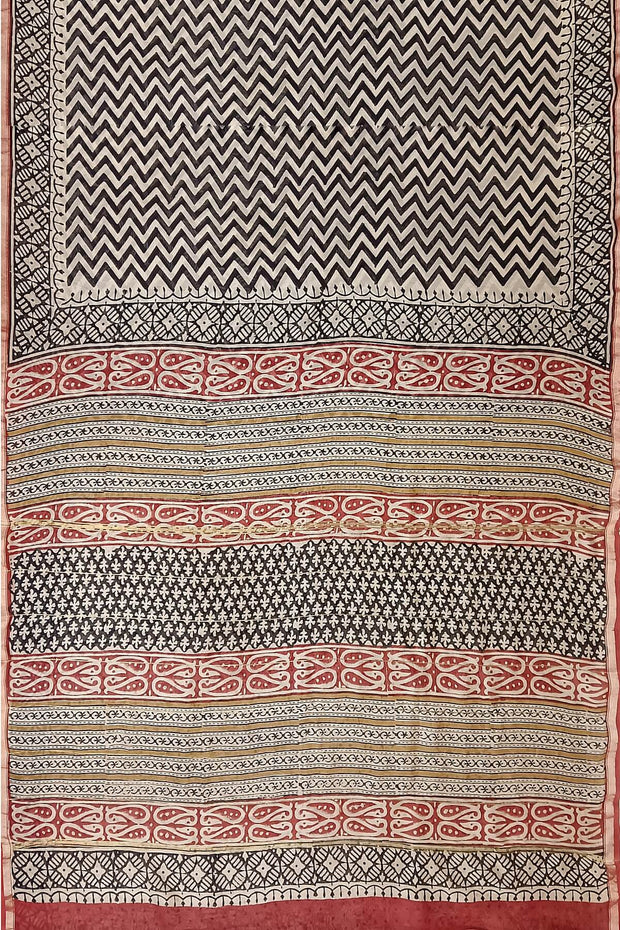 Hand block Bagru print on Chanderi silk cotton saree in off white with zig zag pattern