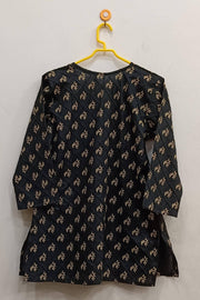 Pin tuck  pure cotton tunic in black with leaf motifs
