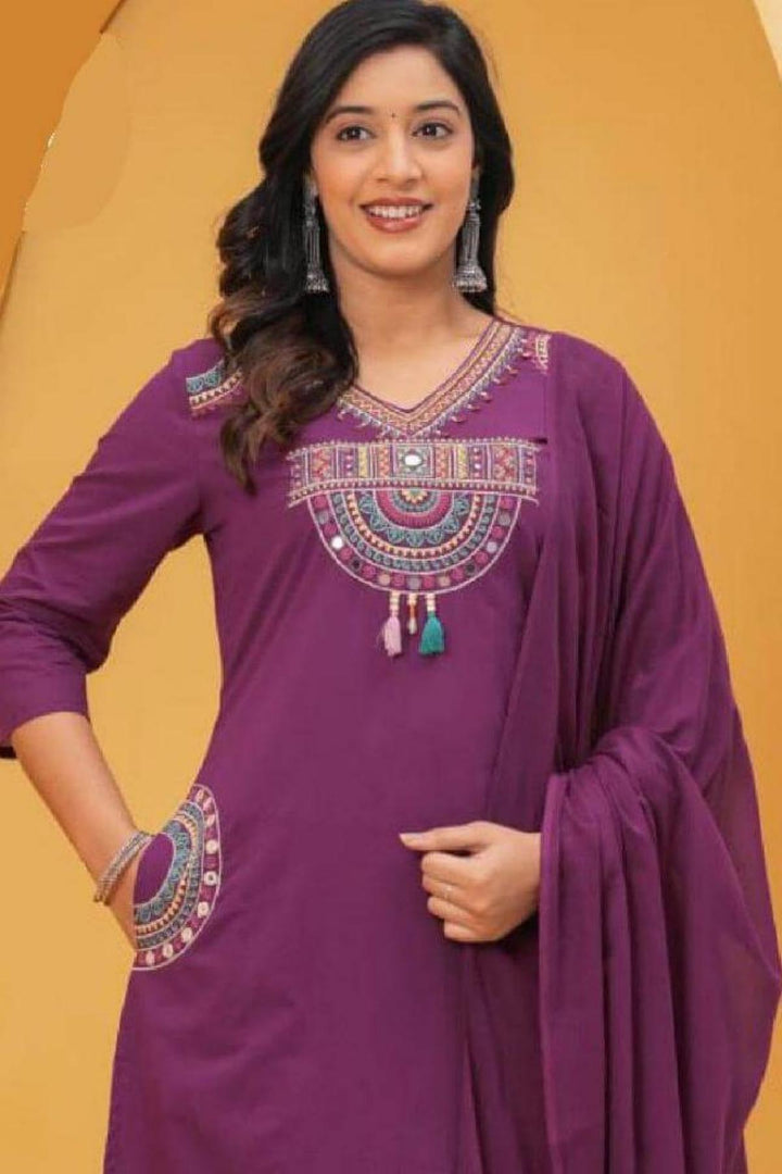 heavy cut work embroidery 3 piece kurta set