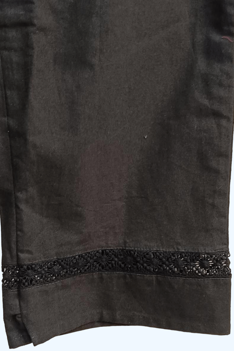 Bottom chikankari parallel pant