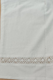 Bottom chikankari parallel pant