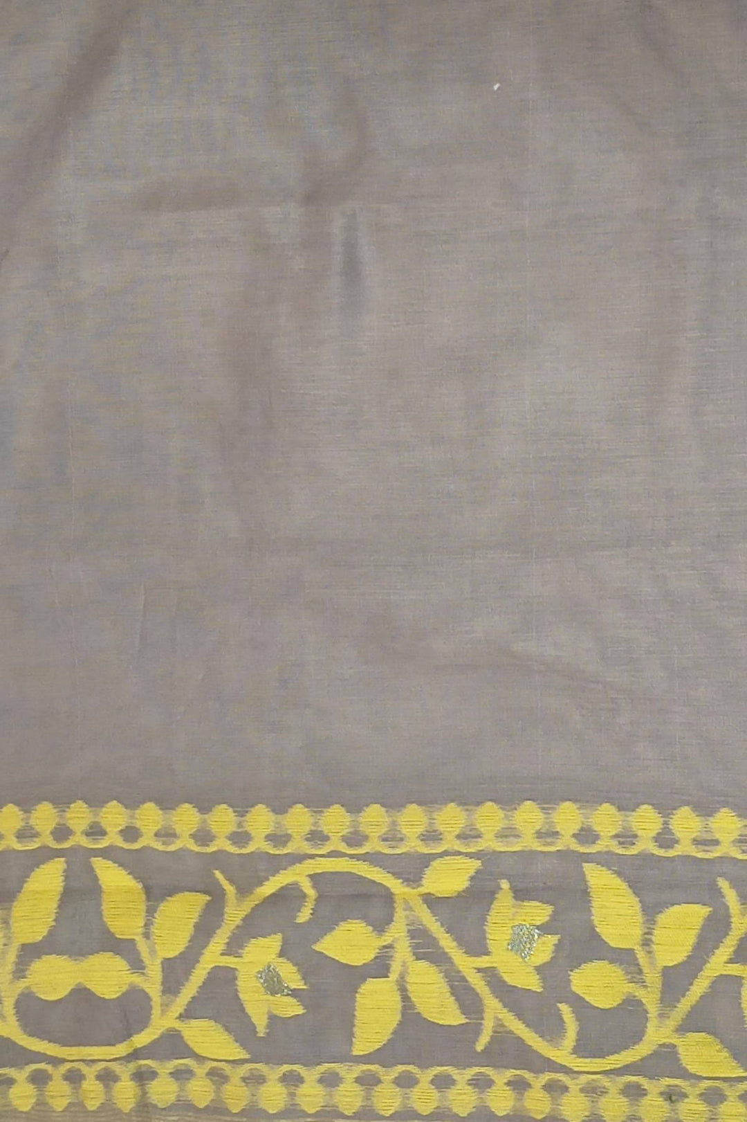 Handloom silk cotton saree in grey in floral jamdani weave