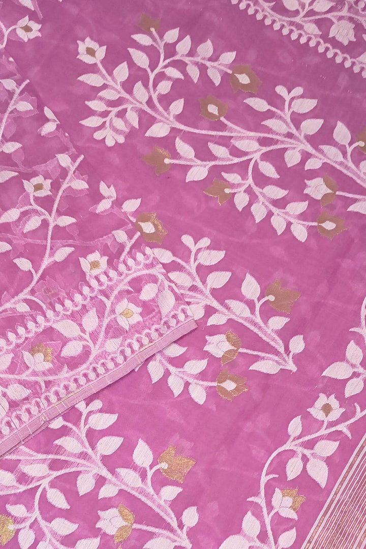 Handloom silk cotton saree in strawbery pink in floral jamdani weave