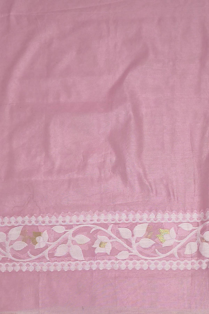 Handloom silk cotton saree in pink in floral jamdani weave