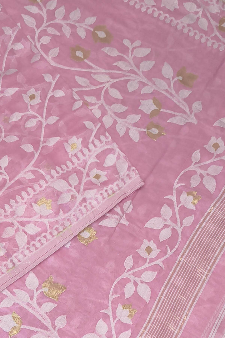 Handloom silk cotton saree in pink in floral jamdani weave