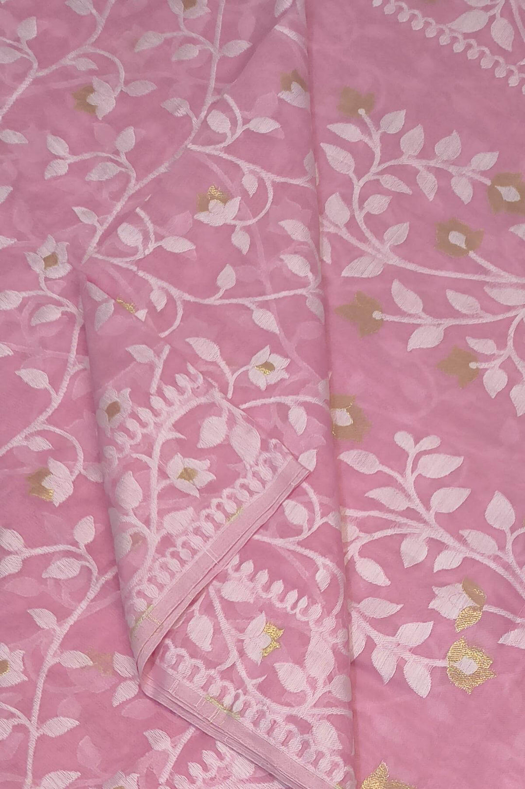 Handloom silk cotton saree in pink in floral jamdani weave