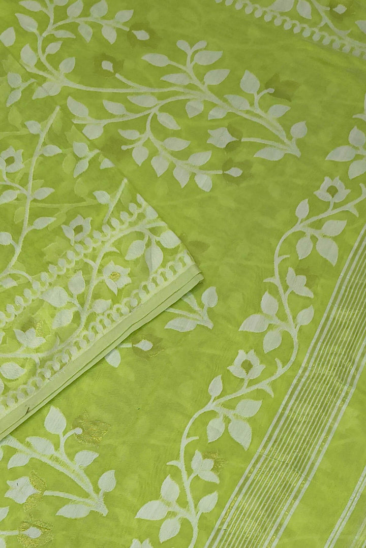 Handloom silk cotton saree in green in floral jamdani weave