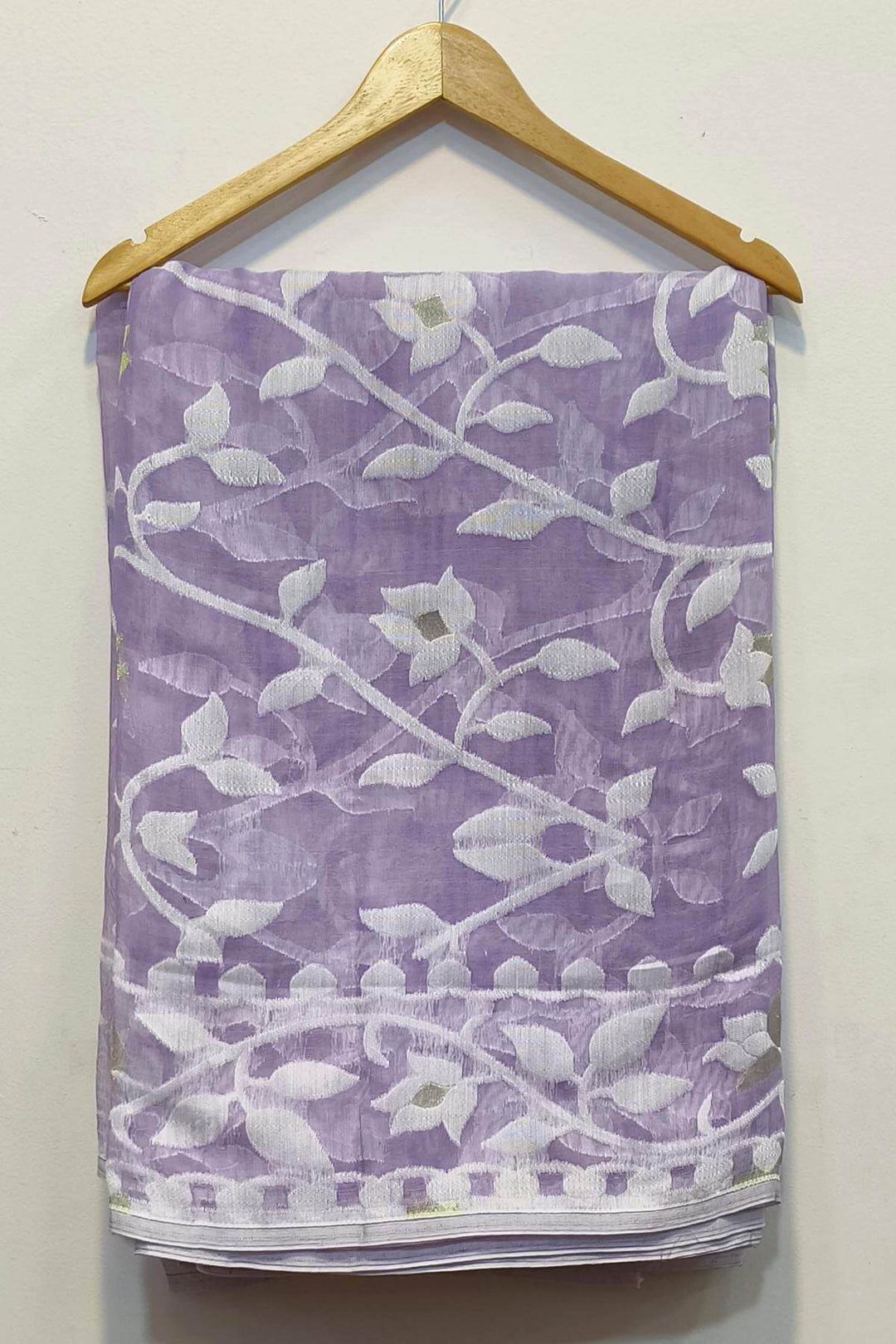 Handloom silk cotton saree  in lavender in floral jamdani weave