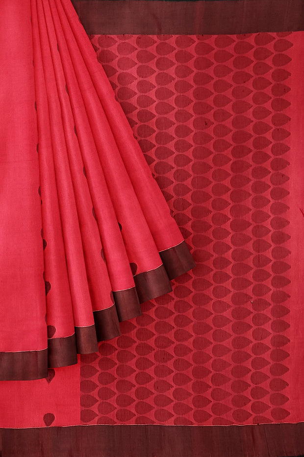 Handloom soft cotton saree in red with jamdani pallu