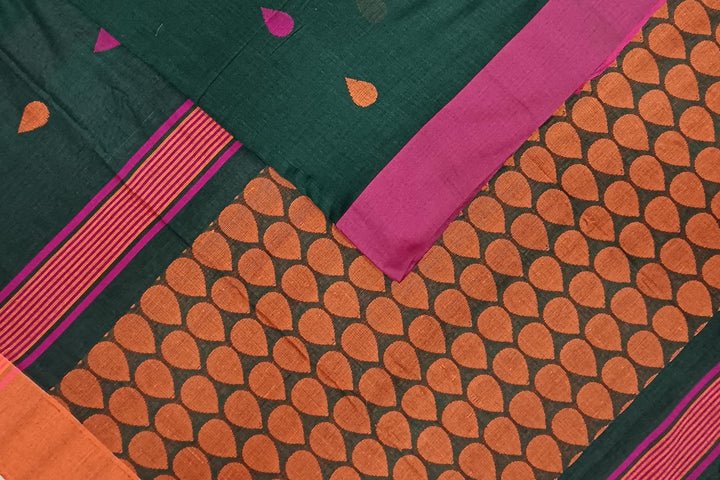 Handloom soft cotton saree in bottle green with jamdani pallu