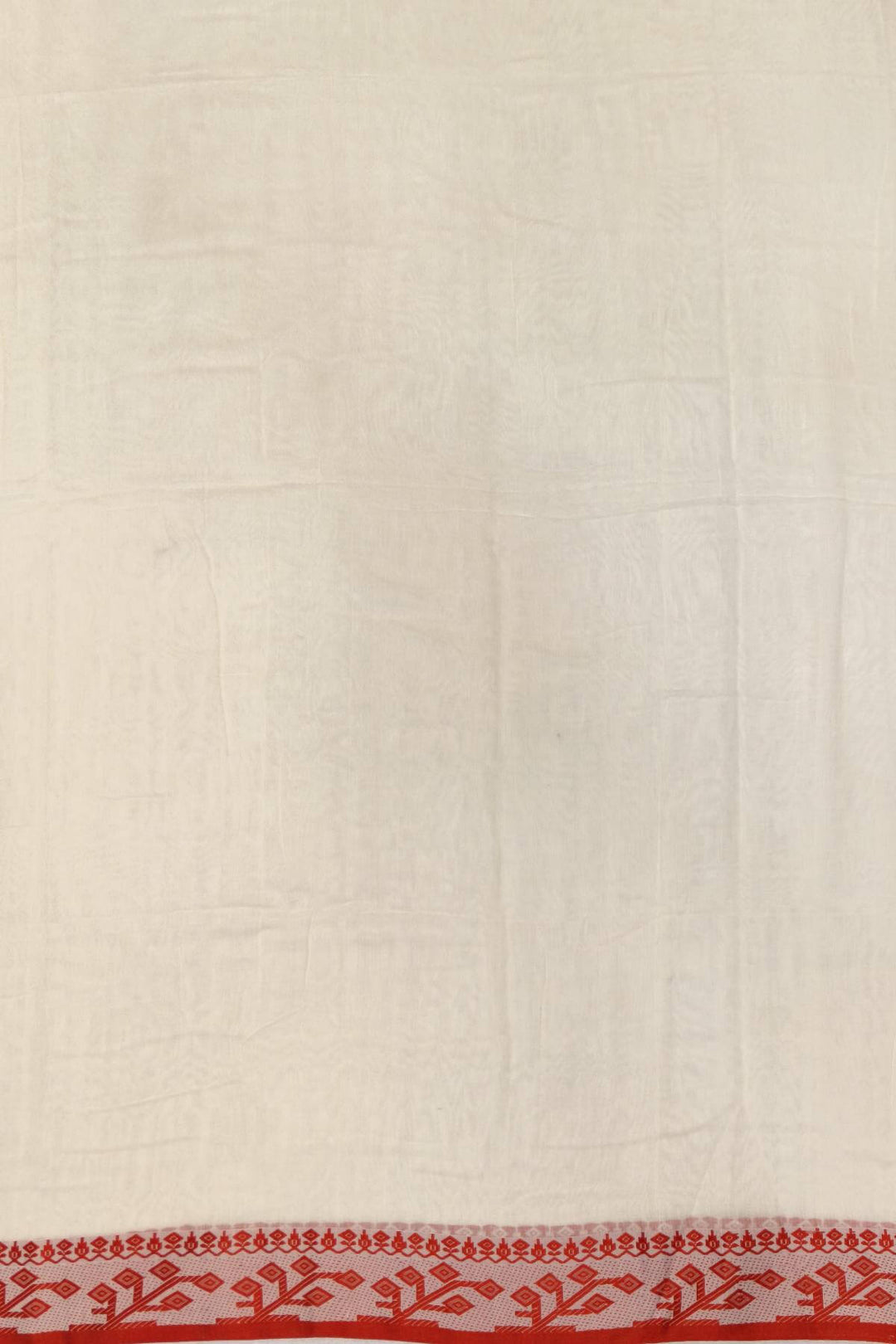 Tangail tant cotton saree in cream with small buttis