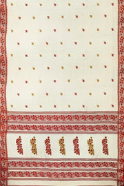 Tangail tant cotton saree in cream with small buttis