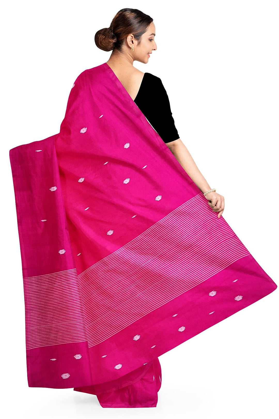 Handwoven Bengal mul cotton saree in pink with jamdani weave