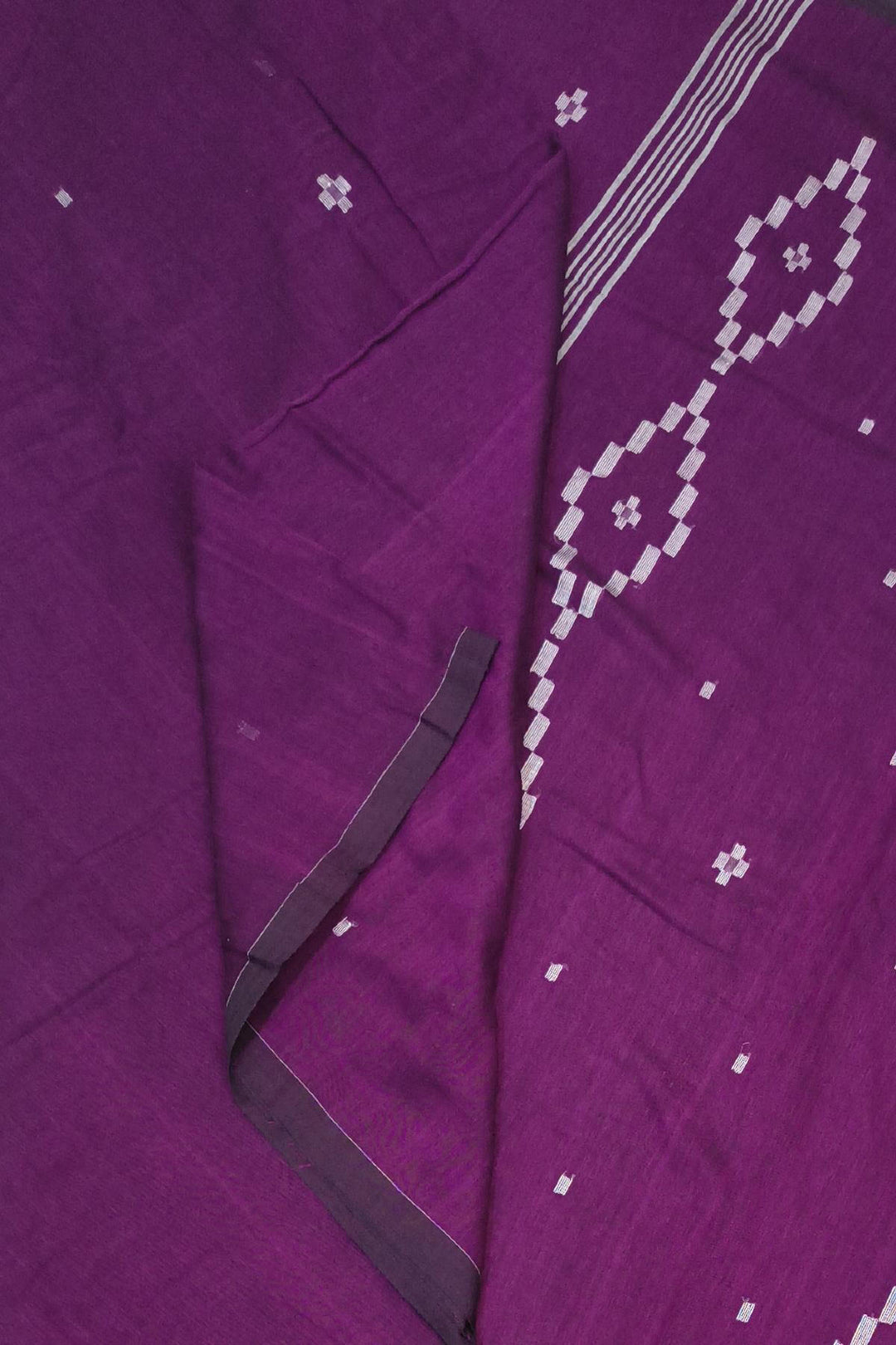 Handwoven Bengal mul cotton saree in  purple with jamdani weave