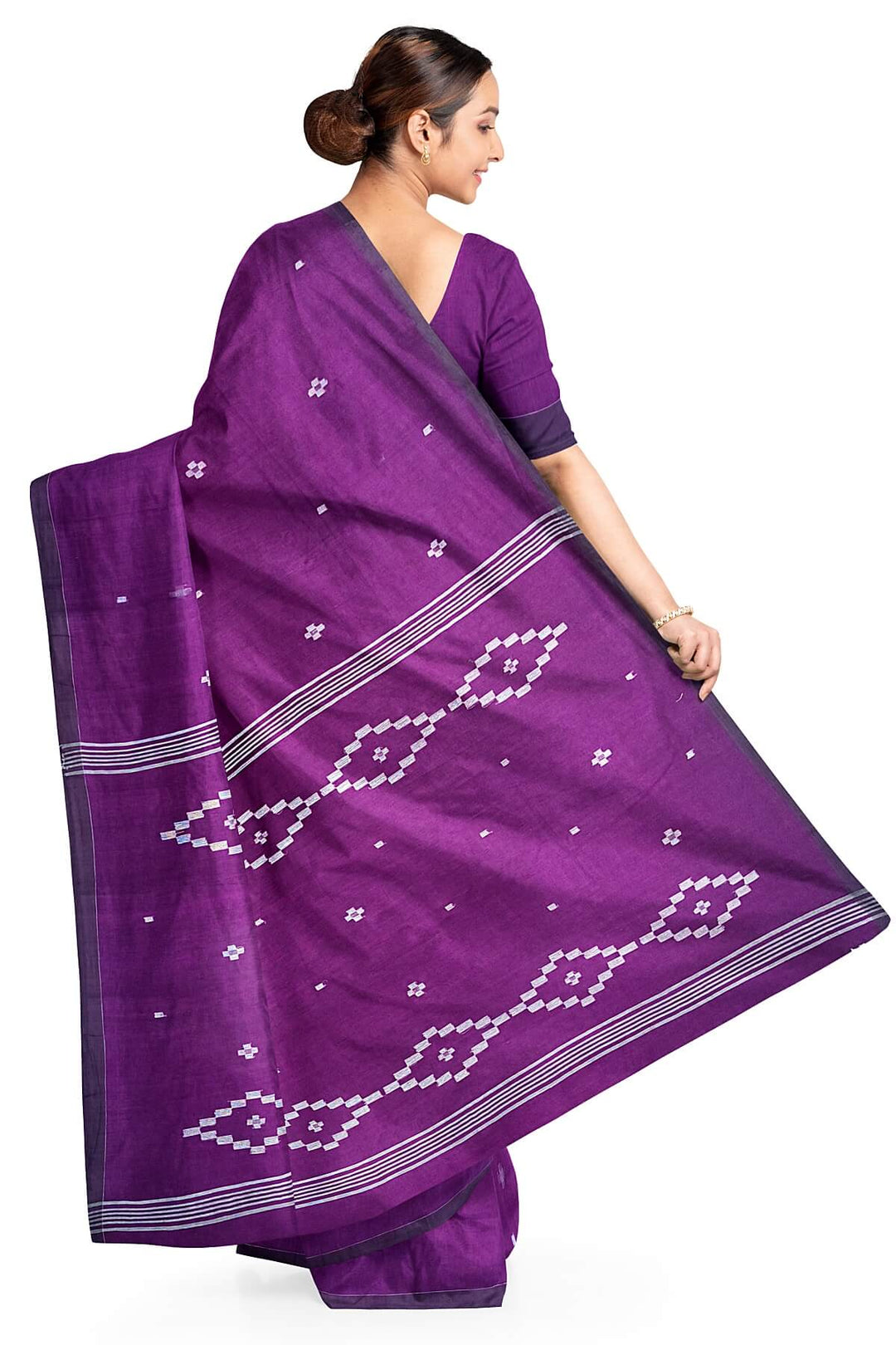 Handwoven Bengal mul cotton saree in  purple with jamdani weave