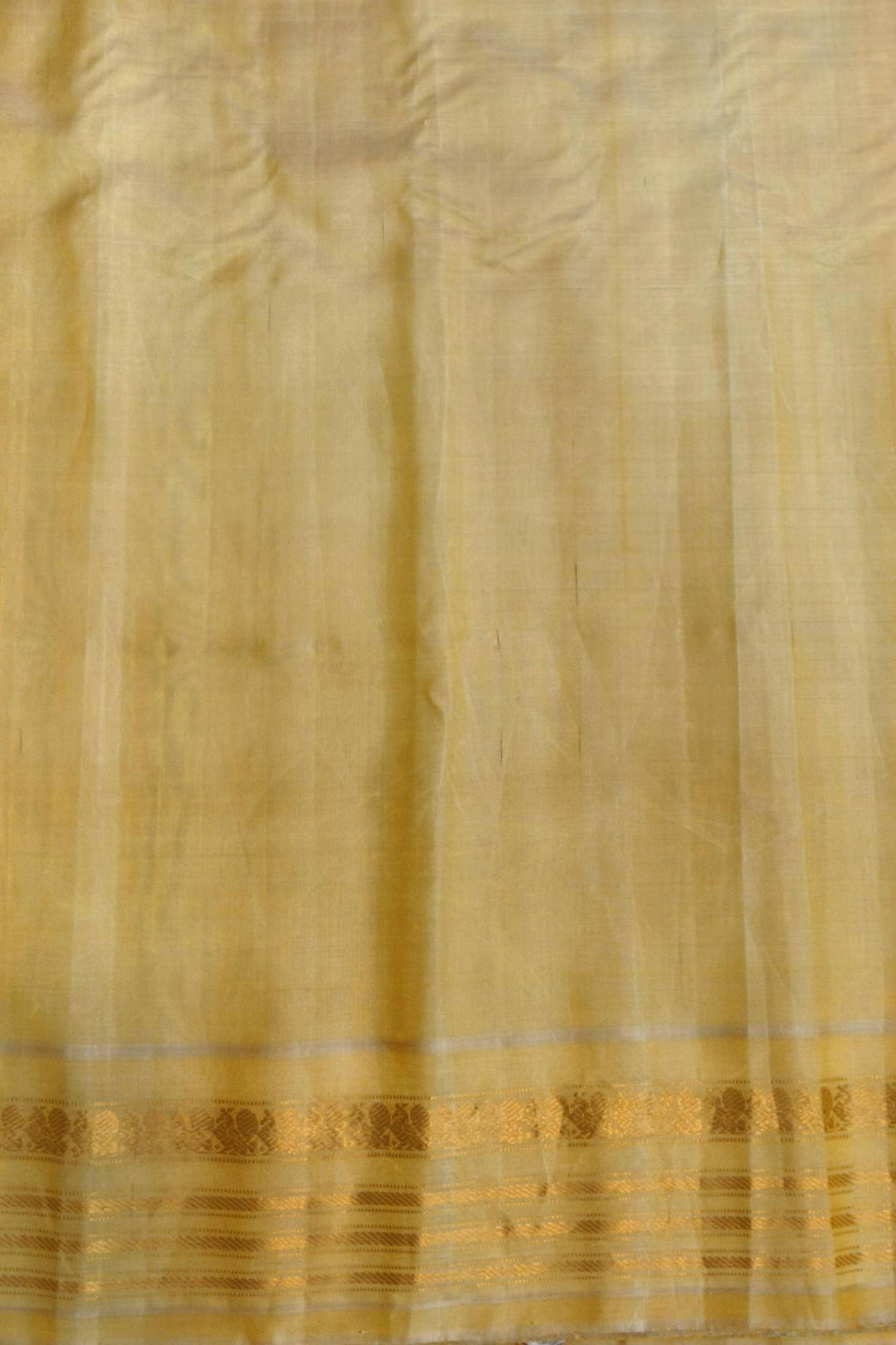 Gadwal pure silk saree in violet with checks.