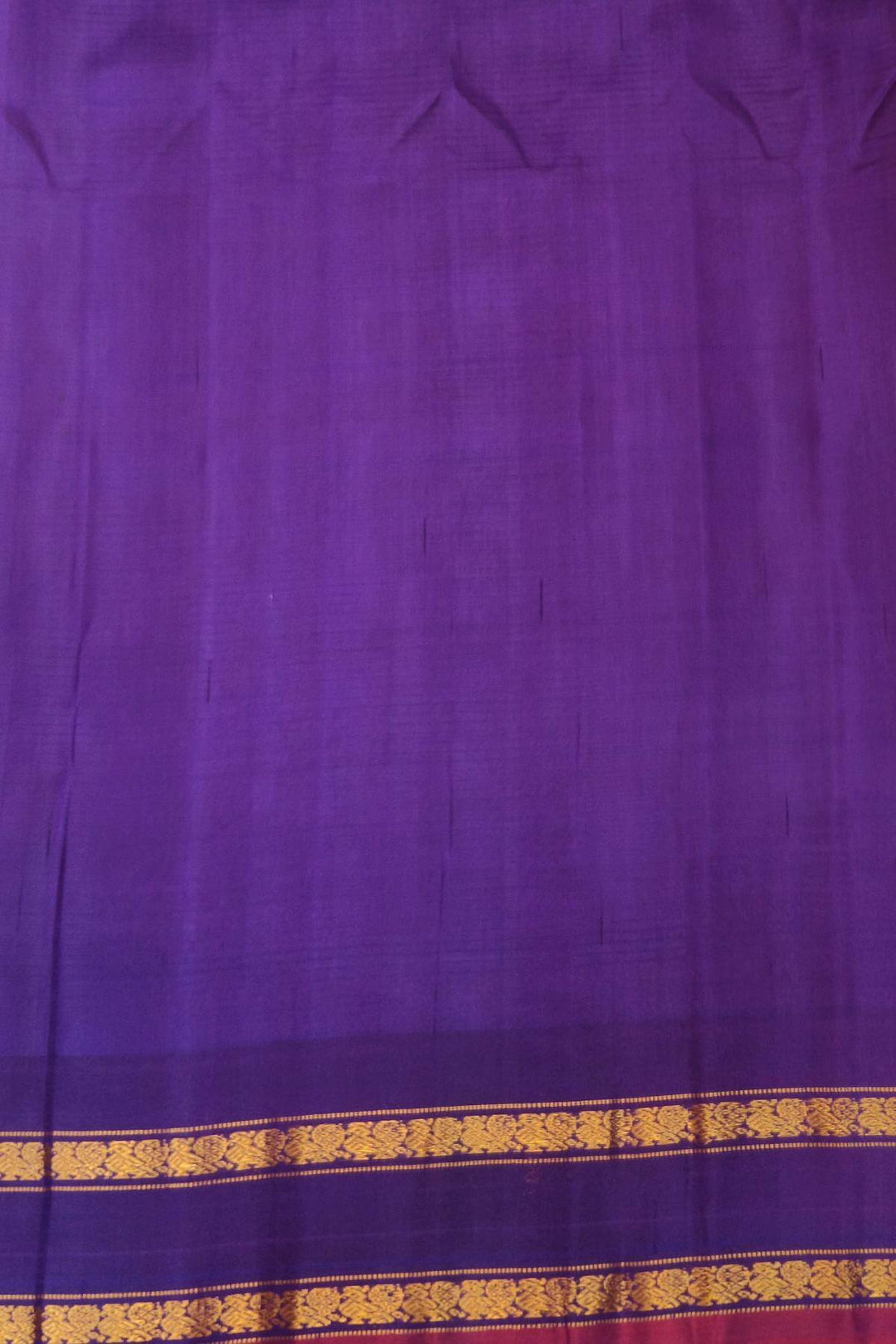 Gadwal pure silk saree in off white